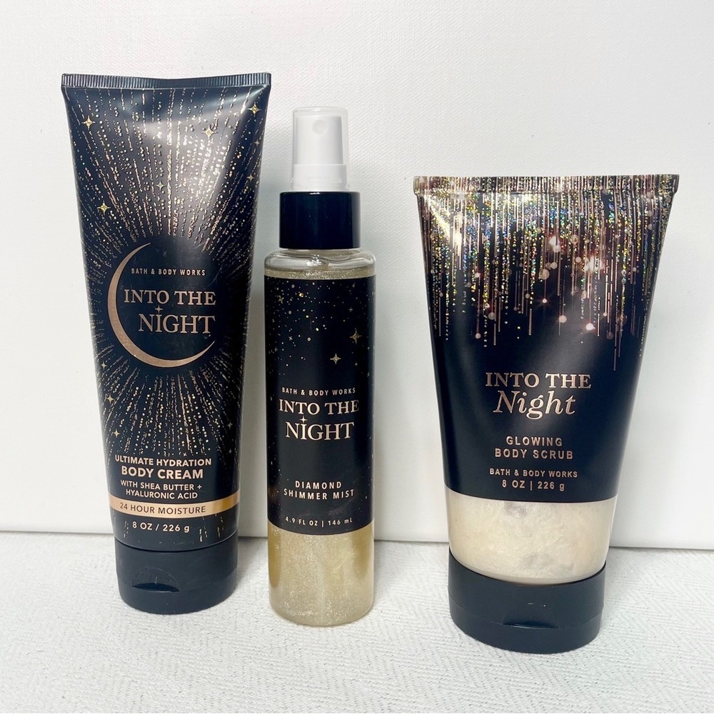 Bath & Body Works Into The Night Gift Set Body Cream Body Scrub Mist Set Nwt - Picture 2 of 4